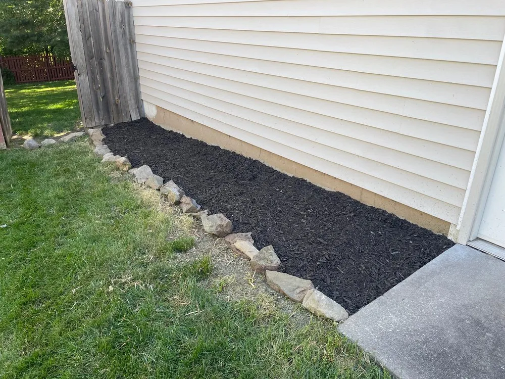 Custom landscaping services with custom design in Lee's Summit, MO by Lawn Boyz
