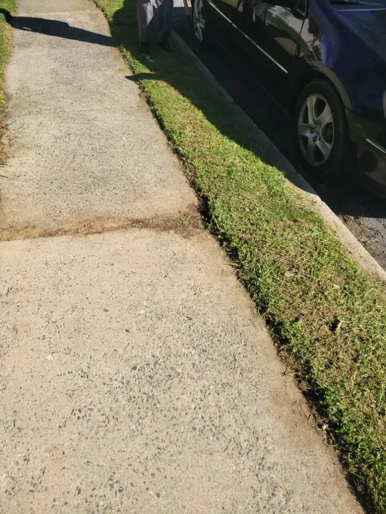 Affordable yard maintenance in Allentown, PA - Lawn Brothers PR Services