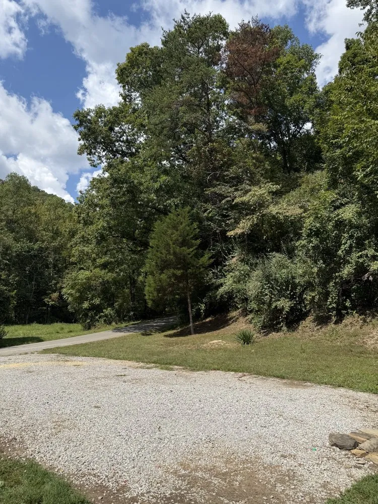 Local residential landscaping in Somerset, KY by Lawn Buddies