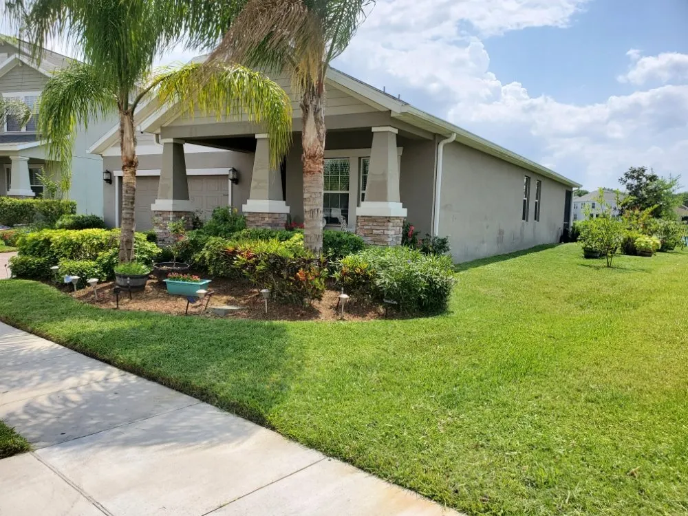 Top-rated lawn care service in Ocoee, FL - Lawn Busters