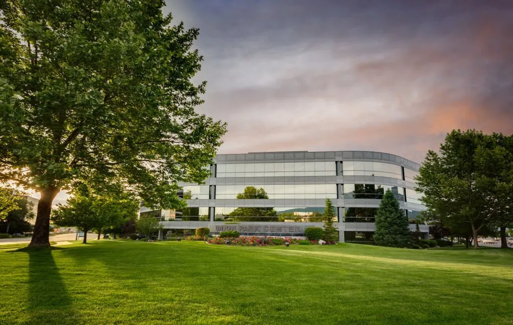 Reliable garden landscaping for beautiful yards in Centerville, UT by Lawn Butler