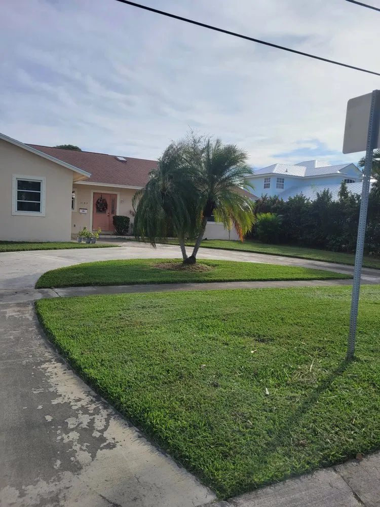 Professional lawn mowing service in Port Saint Lucie, FL by Lawn Care 101