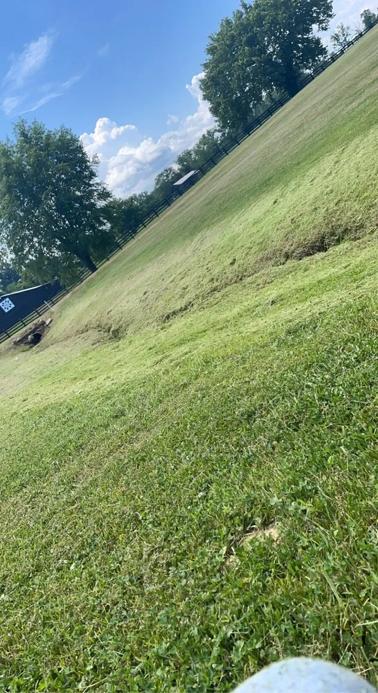 Local lawn mowing service near you across Clay City, KY - Lawn Care 4.0