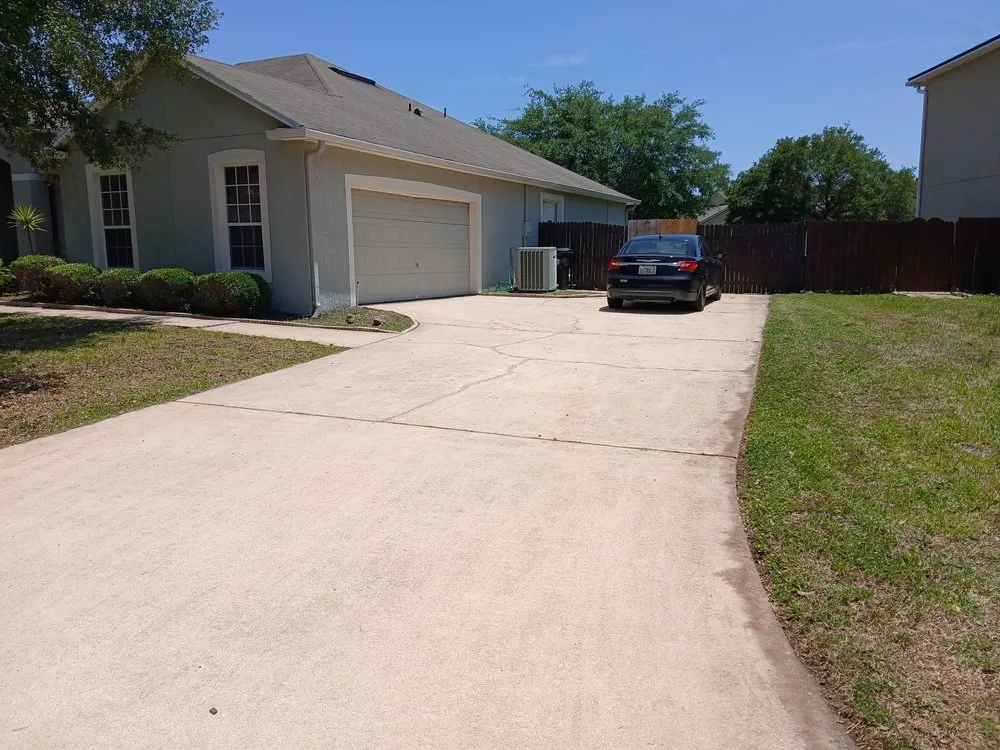 Professional lawn care service in Jacksonville, FL - Lawn Care and Handyman Services