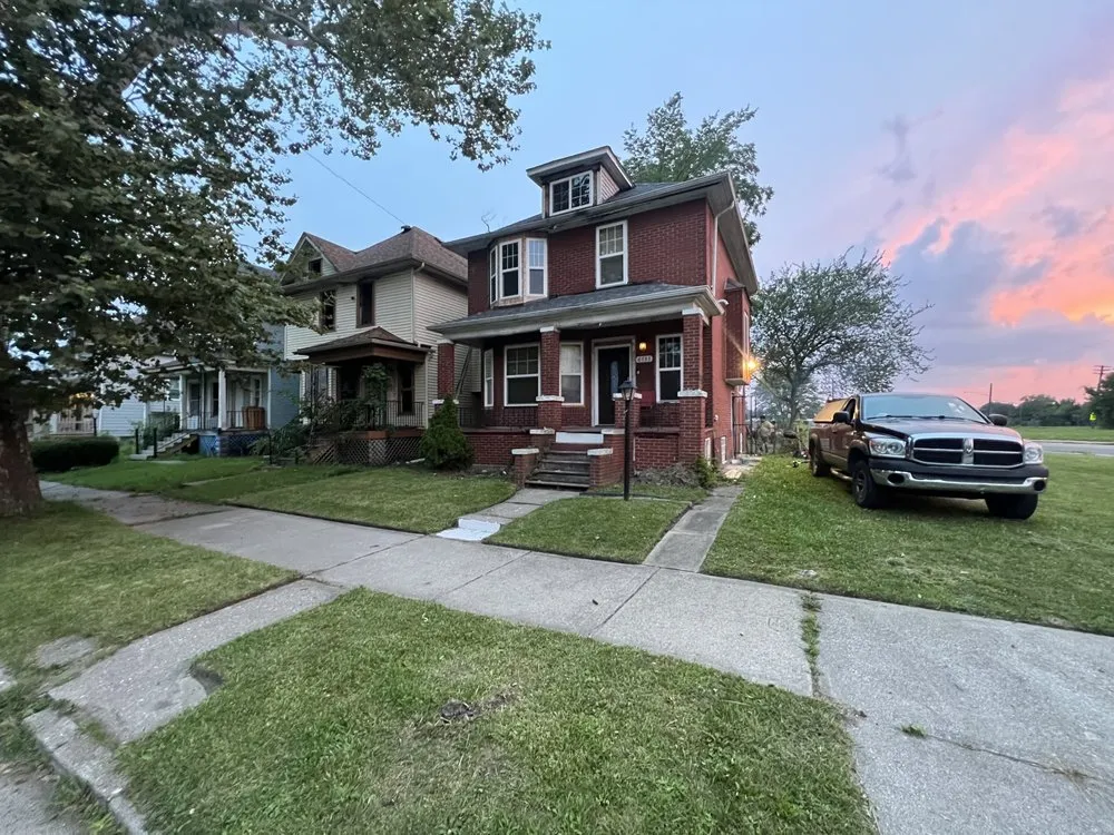 Expert outdoor landscaping for beautiful yards in Detroit, MI by Lawn Care And Lanscape