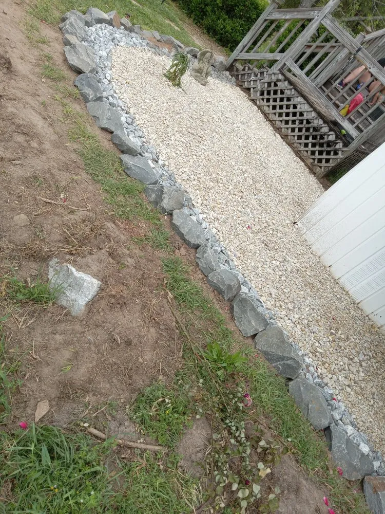 Top-rated yard cleanup service in Hattiesburg, MS - Lawn Care Bros