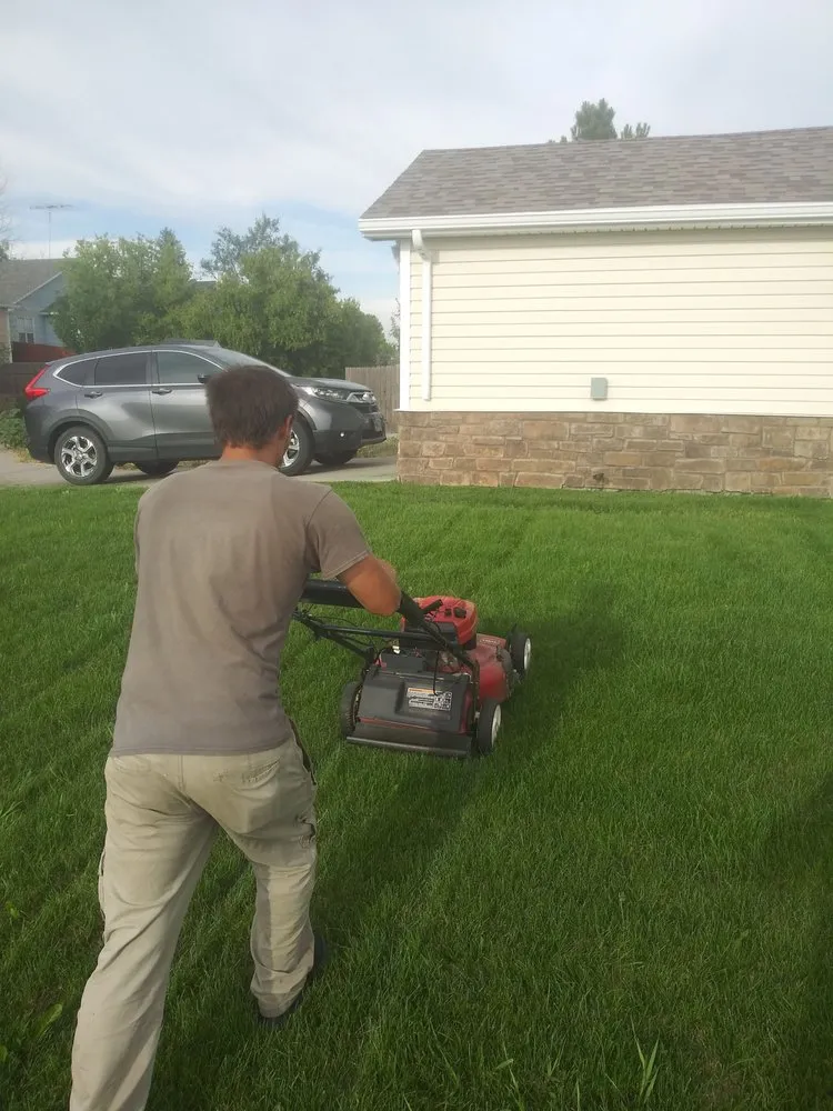 Top-rated yard cleanup service for beautiful yards across Hattiesburg, MS - Lawn Care Bros