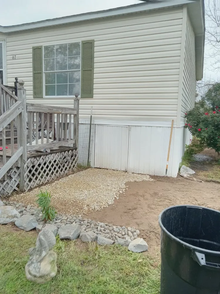 Reliable landscape installation for beautiful yards across Hattiesburg, MS - Lawn Care Bros