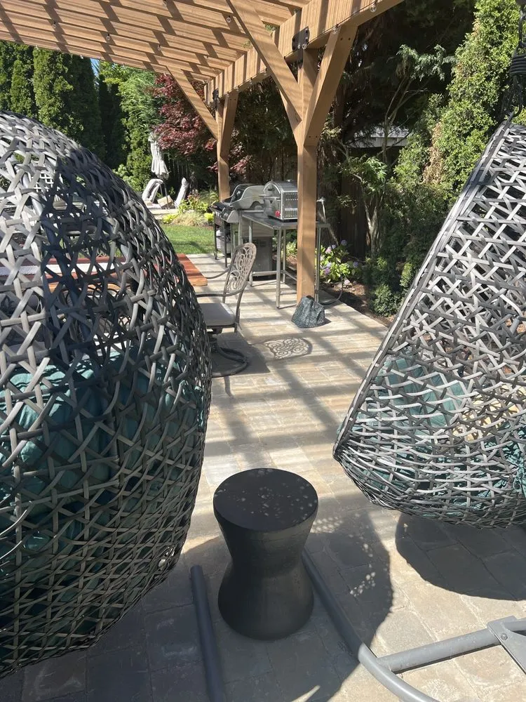 Reliable outdoor landscaping experts serving Vancouver, WA - Lawn Care By Dan