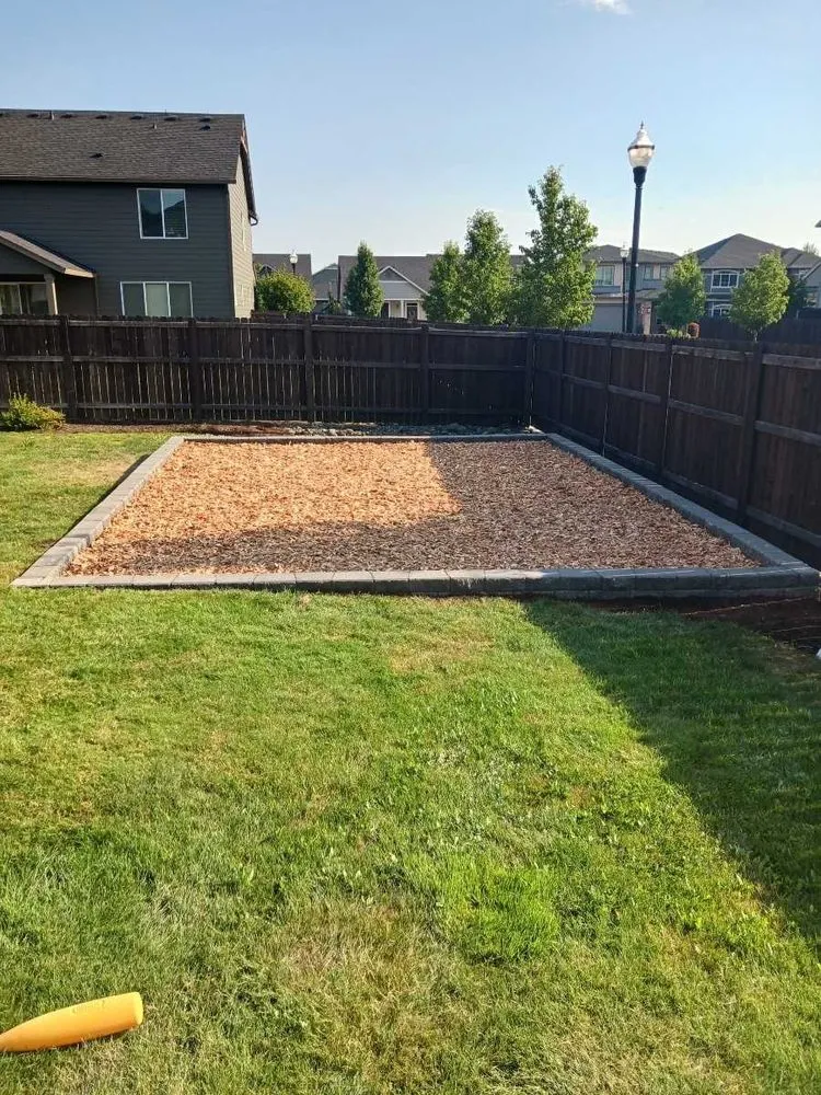 Reliable yard maintenance in Vancouver, WA by Lawn Care By Dan