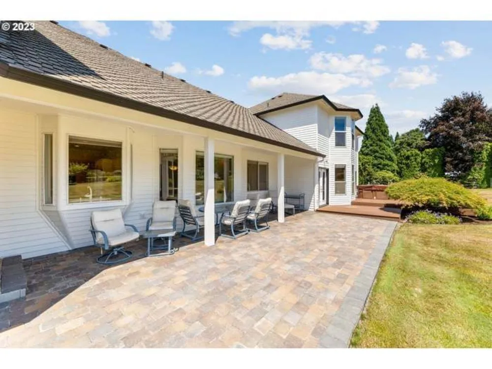 Custom landscape installation in Vancouver, WA by Lawn Care By Dan