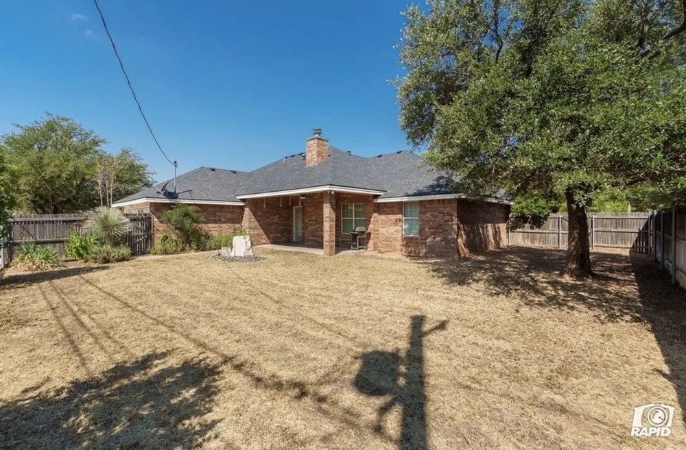 Trusted lawn mowing service in Midland, TX - Lawn Care By Jonny