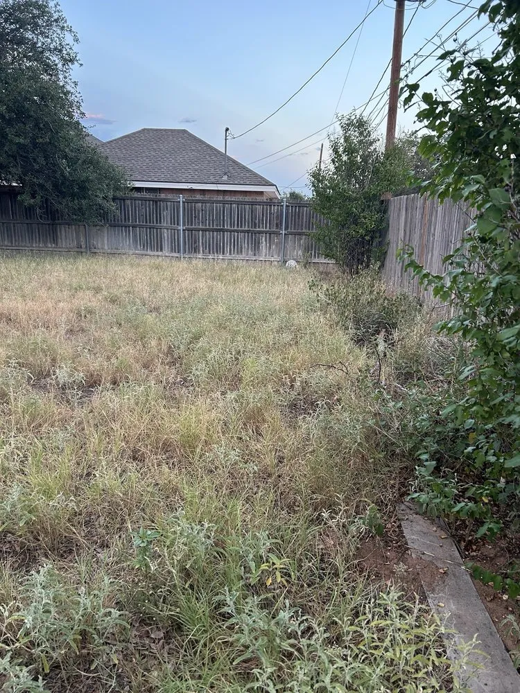 Local garden landscaping for beautiful yards across Midland, TX - Lawn Care By Jonny