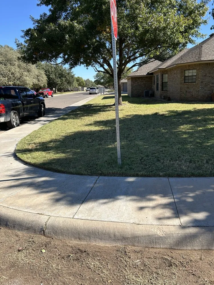 Top-rated lawn mowing service with custom design across Midland, TX - Lawn Care By Jonny