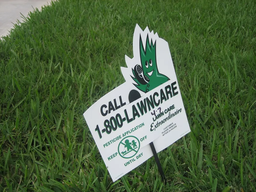 Reliable landscape installation for beautiful yards in Venice, FL by Lawn Care Extraordinaire