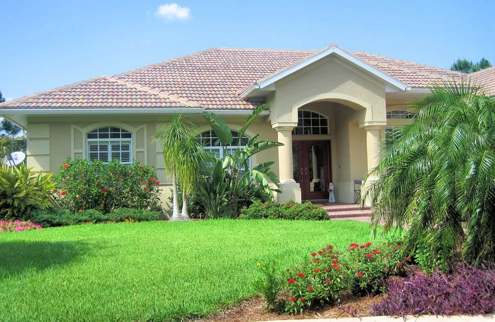 Reliable landscape design in Venice, FL by Lawn Care Extraordinaire