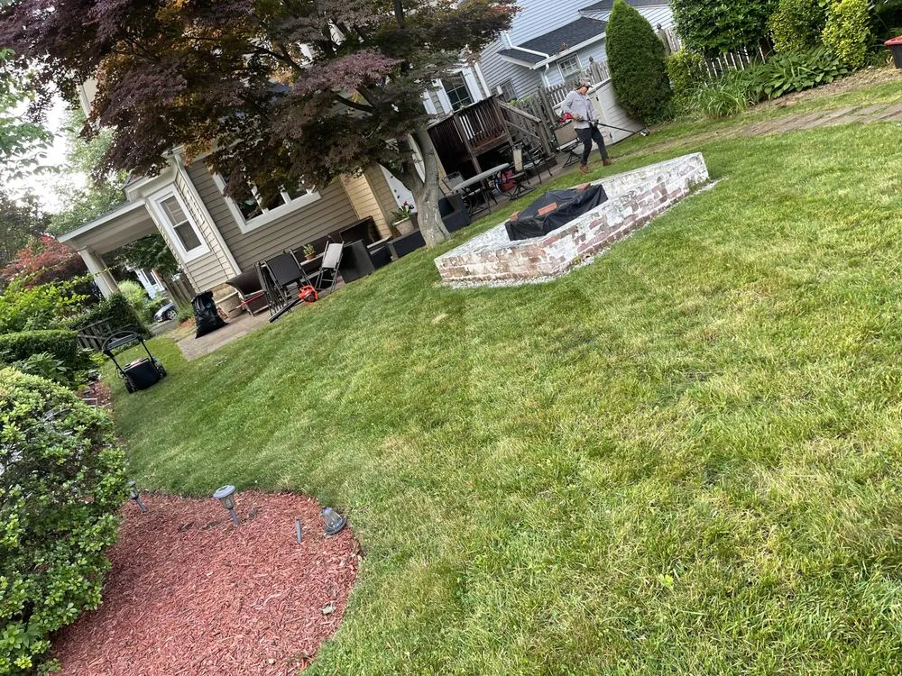 Custom yard cleanup service experts serving Irvington, NJ - Lawn Care G