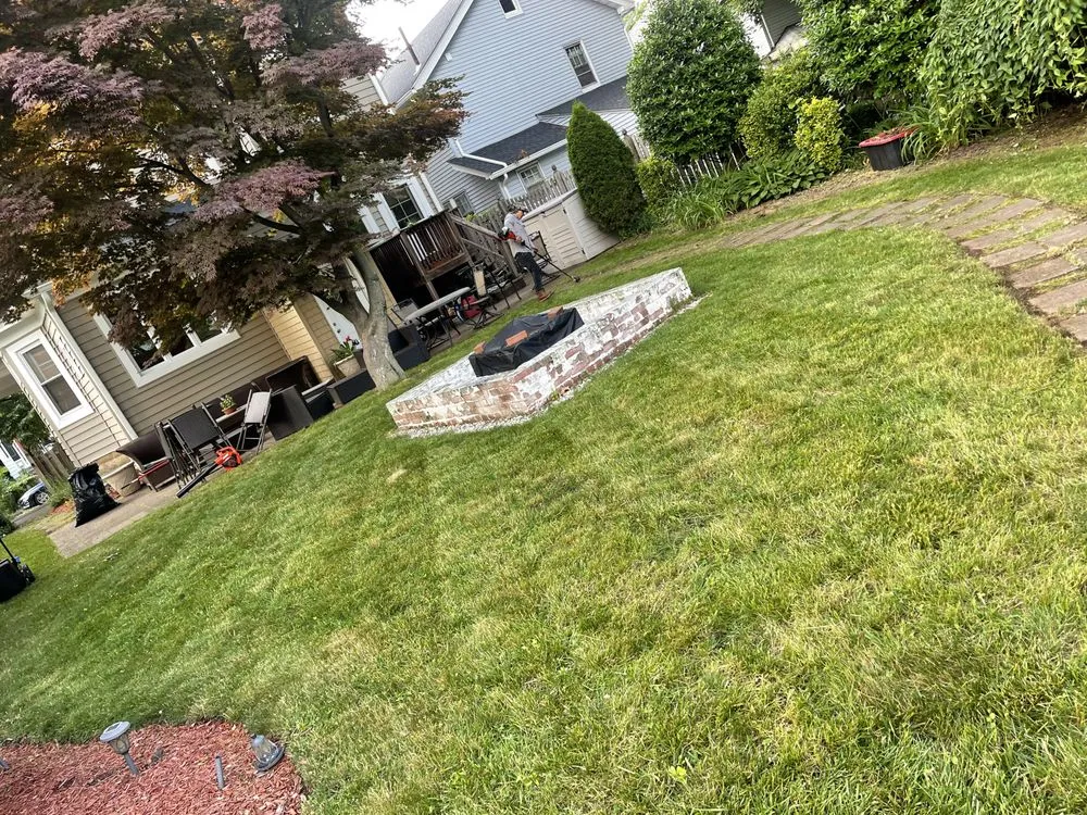 Custom yard maintenance experts serving Irvington, NJ - Lawn Care G
