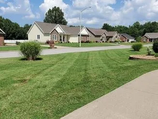 Professional garden landscaping experts serving Madisonville, KY - Lawn Care Monster