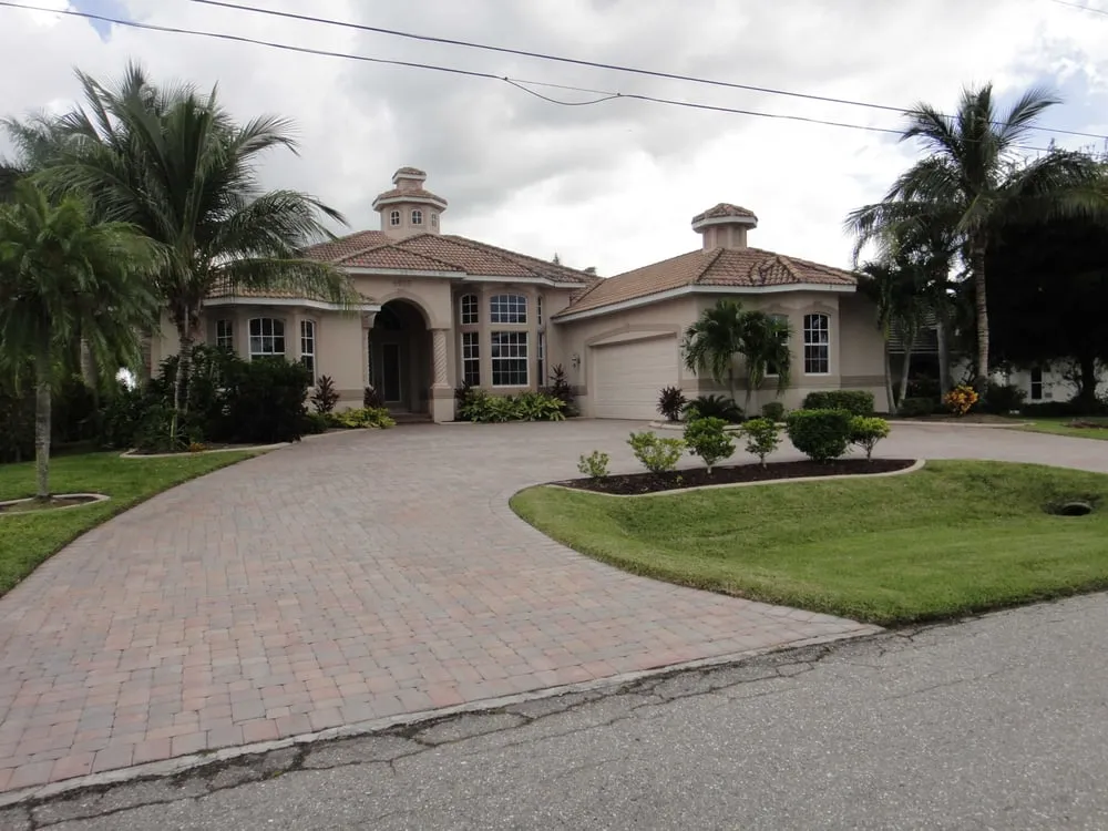 Local landscape design for year-round maintenance across Cape Coral, FL - Lawn Care of America