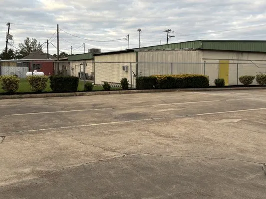 Lawn Care Professionals of Vernon Parish Logo