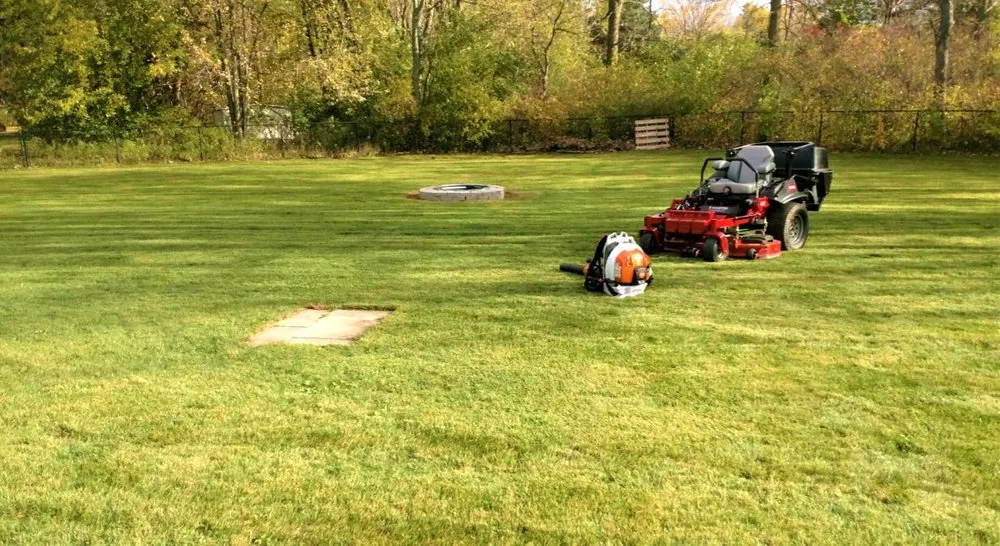 Local lawn care service in Flint, MI by Lawn Care Pros