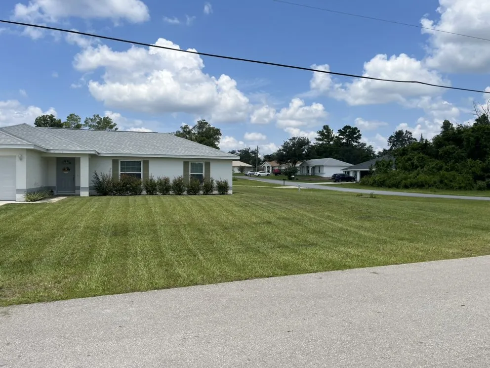 Reliable lawn mowing service for beautiful yards across Ocala, FL - Lawn Care Rescue