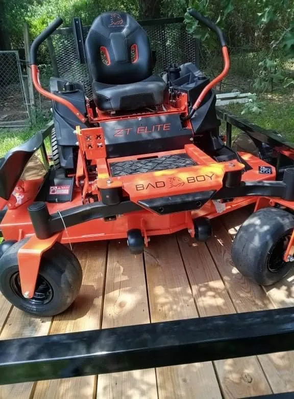 Custom residential landscaping for year-round maintenance in Pinehurst, TX by Lawn Care Services