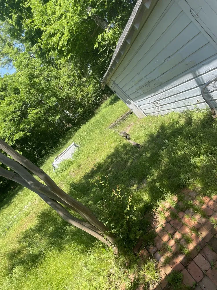 Local yard maintenance for beautiful yards across Tyler, TX - Lawn Care Services