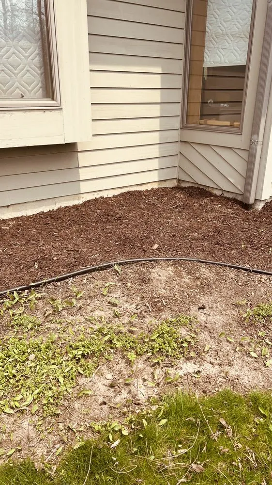 Reliable garden landscaping experts serving Milwaukee, WI - Lawn Care Unlimited