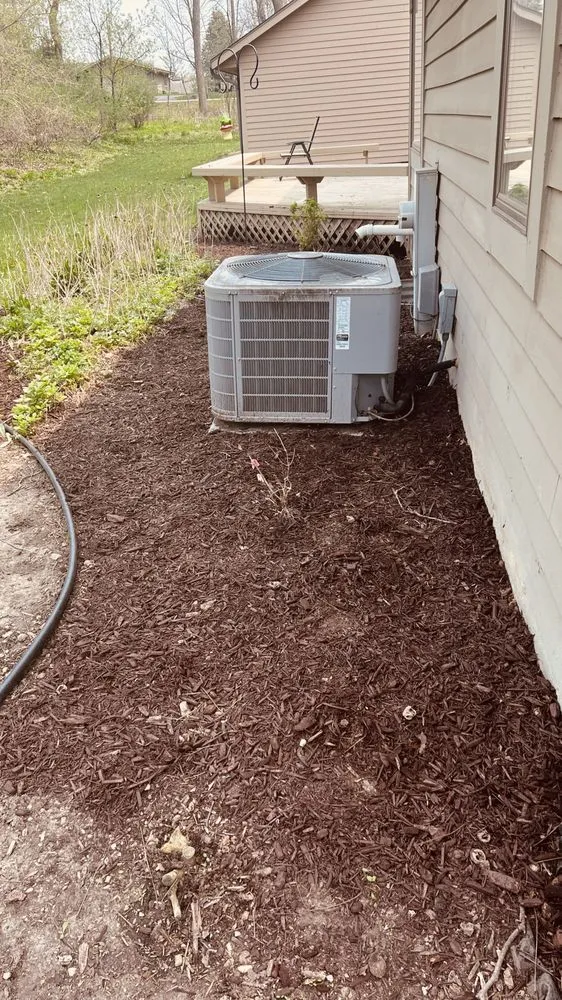 Custom yard cleanup service in Milwaukee, WI by Lawn Care Unlimited