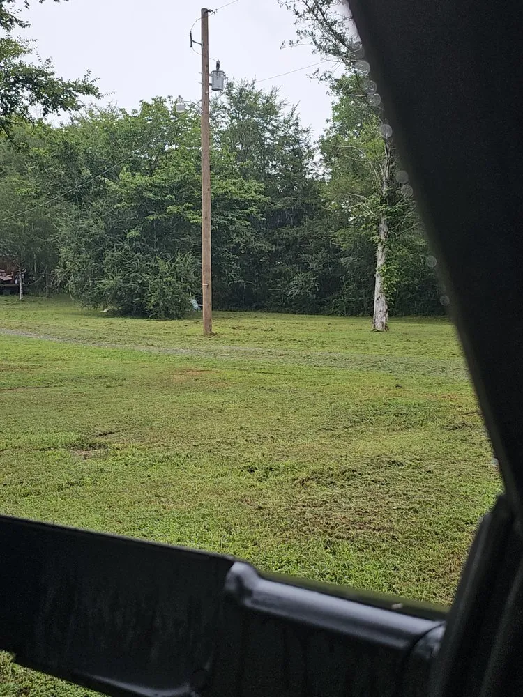 Affordable yard maintenance for homes in Quitman, AR by Lawn Champs