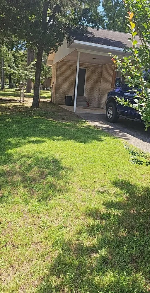 Trusted yard cleanup service experts serving Quitman, AR - Lawn Champs