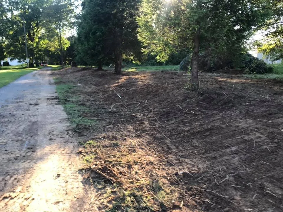 Affordable landscape installation experts serving Oxford, PA - Lawn Commander Lawn Care