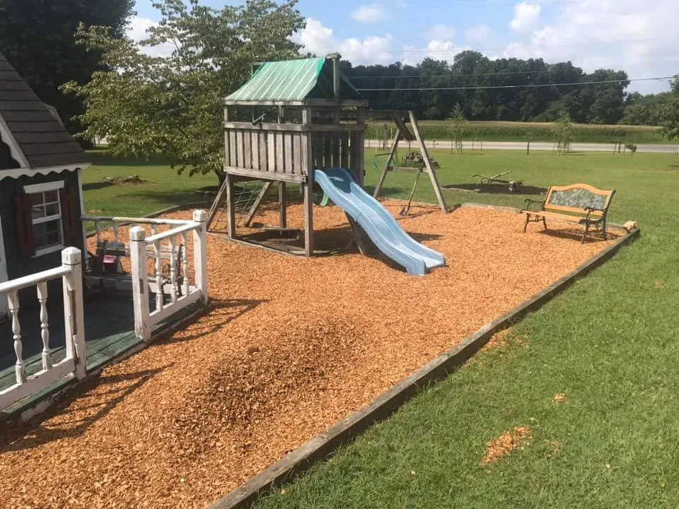 Professional lawn mowing service in Oxford, PA by Lawn Commander Lawn Care