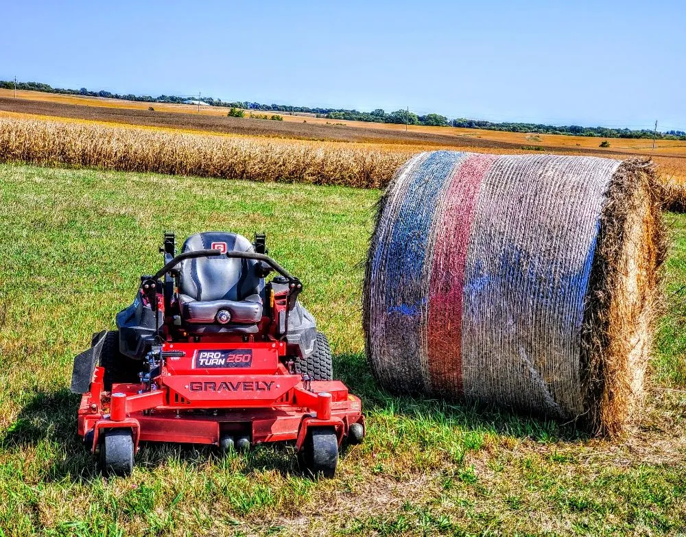 Reliable landscaping services with custom design across Stuart, IA - Lawn Commander Lawn Care