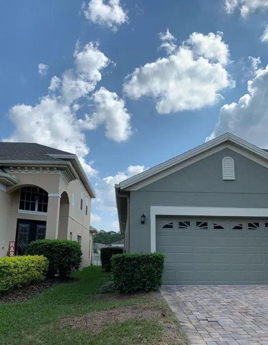 Professional yard cleanup service for residential properties in Orlando, FL by Lawn Commander