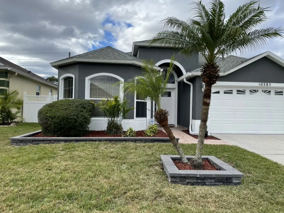 Reliable yard cleanup service experts serving Orlando, FL - Lawn Commander