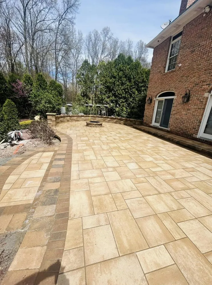 Local outdoor landscaping in Struthers, OH - Lawn commander