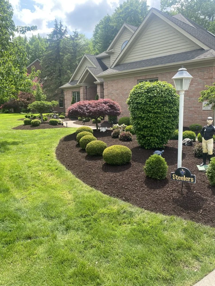 Top-rated landscape installation for outdoor upgrades in Struthers, OH by Lawn commander