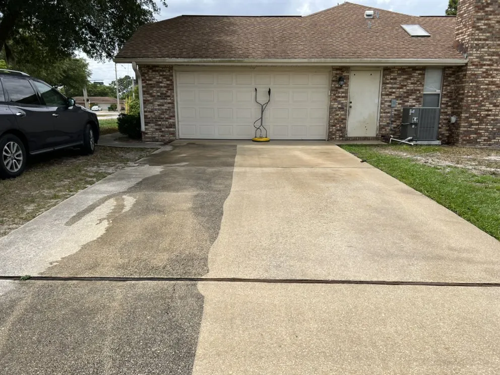 Custom lawn mowing service in Deltona, FL - Lawn Concierge