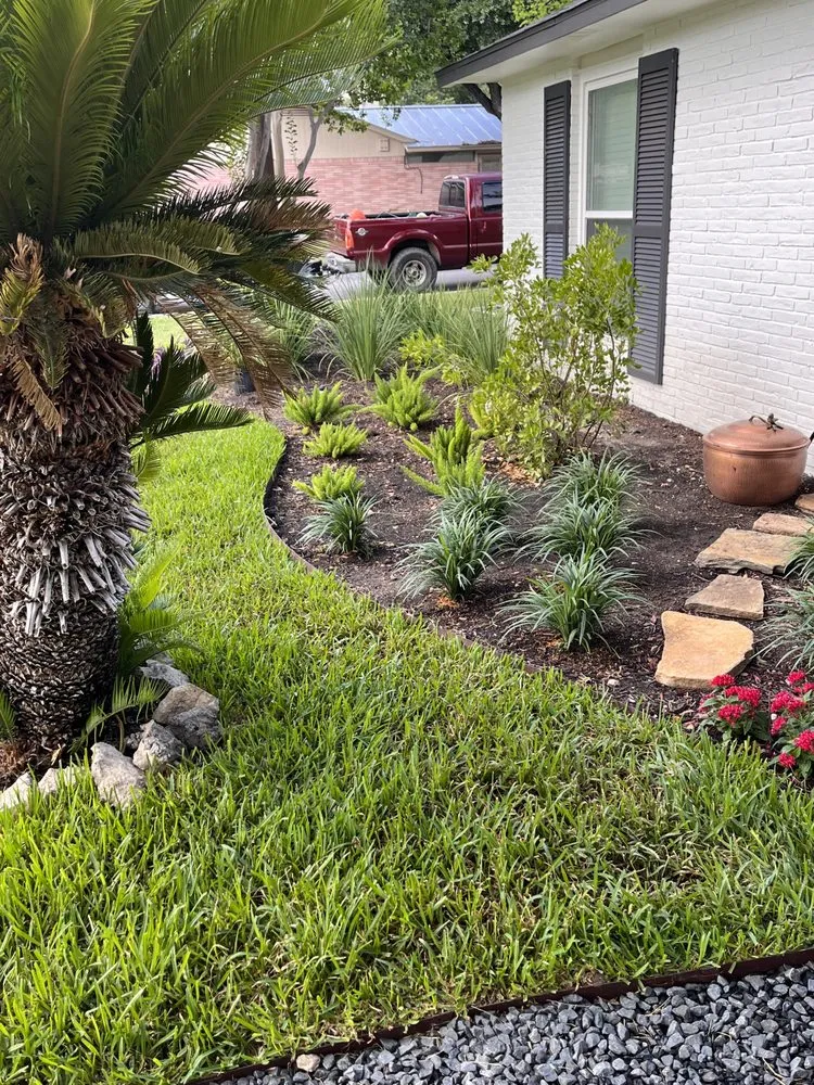Top-rated landscaping services experts serving San Antonio, TX - Lawn Craft