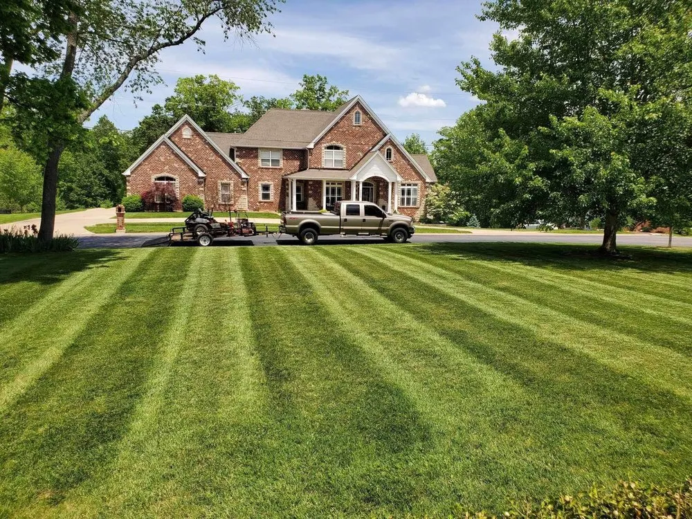 Top-rated lawn care service for residential properties in Fenton, MO by Lawn Crew Services