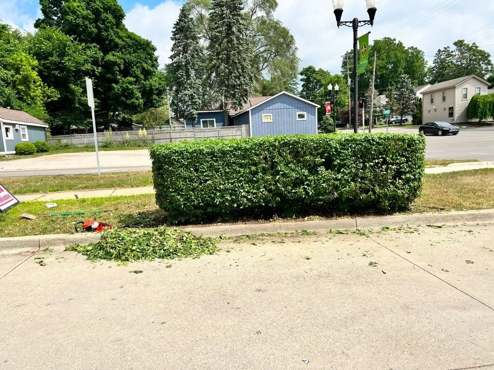 Expert garden landscaping with custom design across Pinckney, MI - Lawn Critters