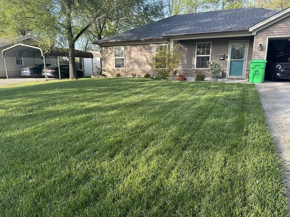 Custom residential landscaping in Sellersburg, IN - Lawn Cure