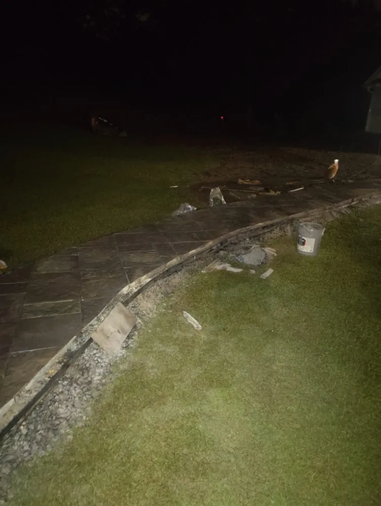 Custom yard cleanup service in Roebuck, SC by Lawn Cutterzz