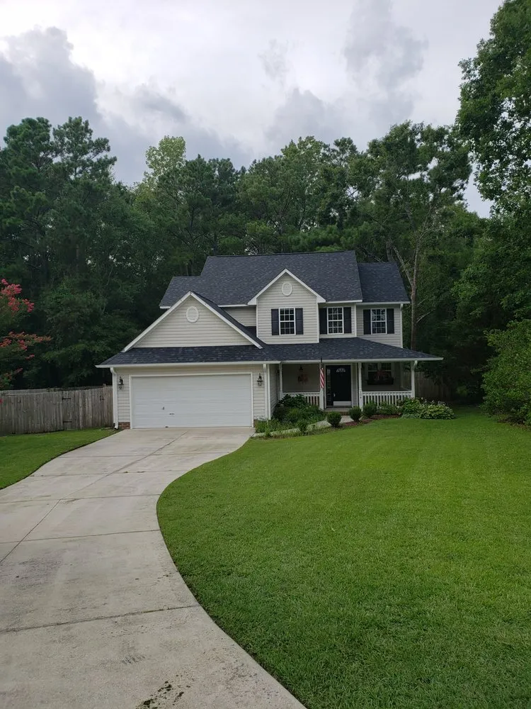 Professional lawn care service in Jacksonville, NC by Lawn Daddy