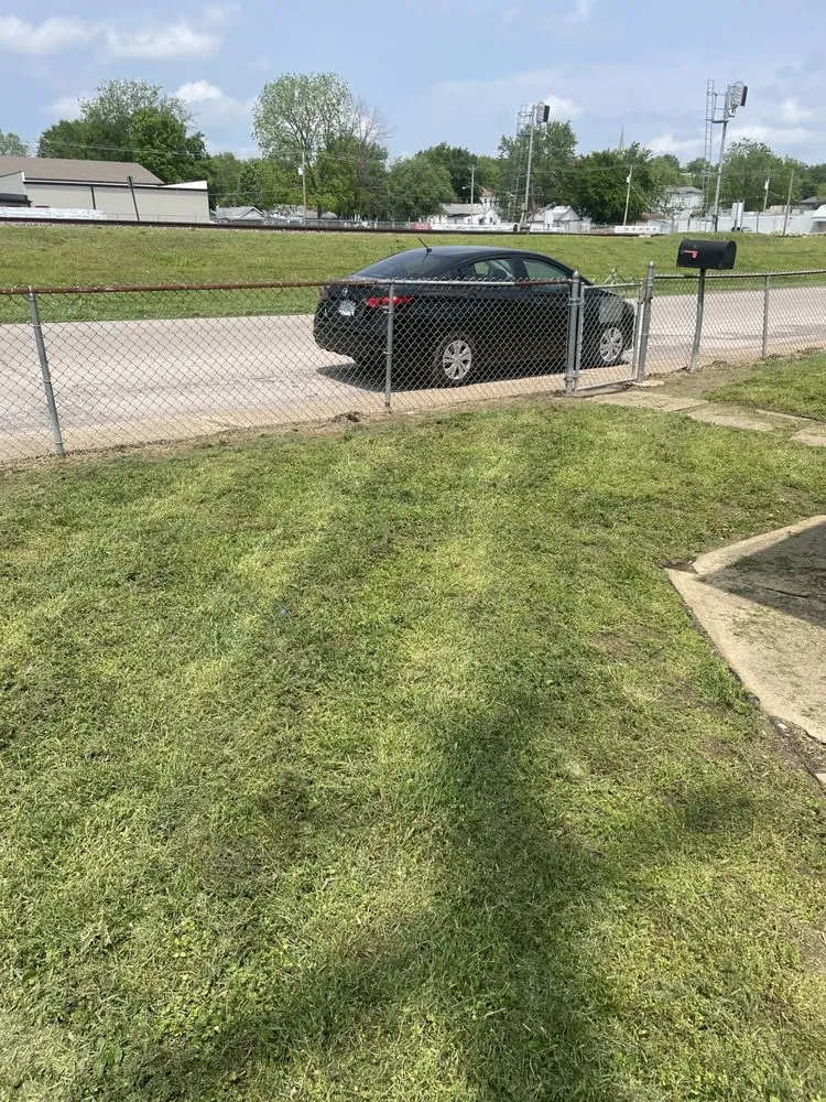 Professional yard maintenance in Barnhart, MO by Lawn Daddy’s