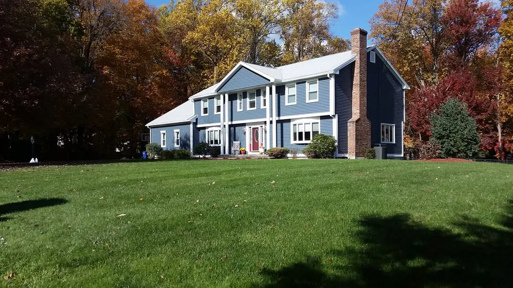 Professional lawn care service in Danbury, CT - Lawn Dawg