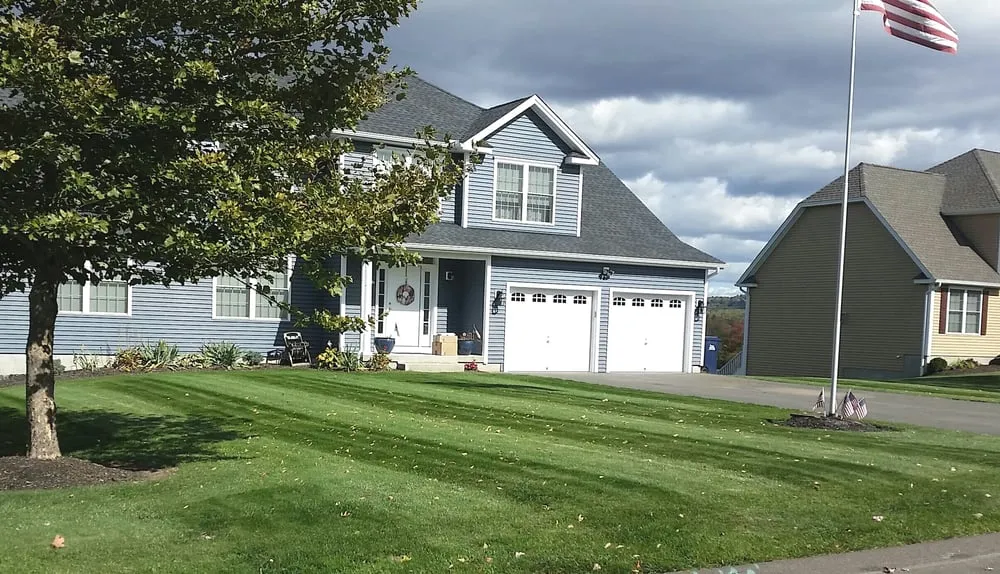 Trusted garden landscaping in Danbury, CT by Lawn Dawg